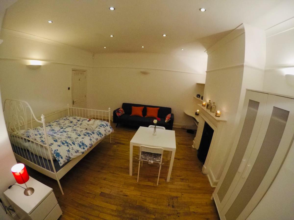 Huge Double Room Near Central London Exterior foto